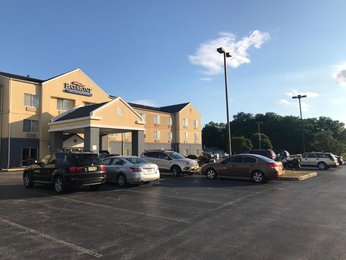 Baymont By Wyndham Chambersburg Hotel Kültér fotó