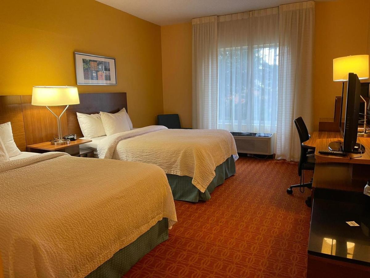 Baymont By Wyndham Chambersburg Hotel Kültér fotó