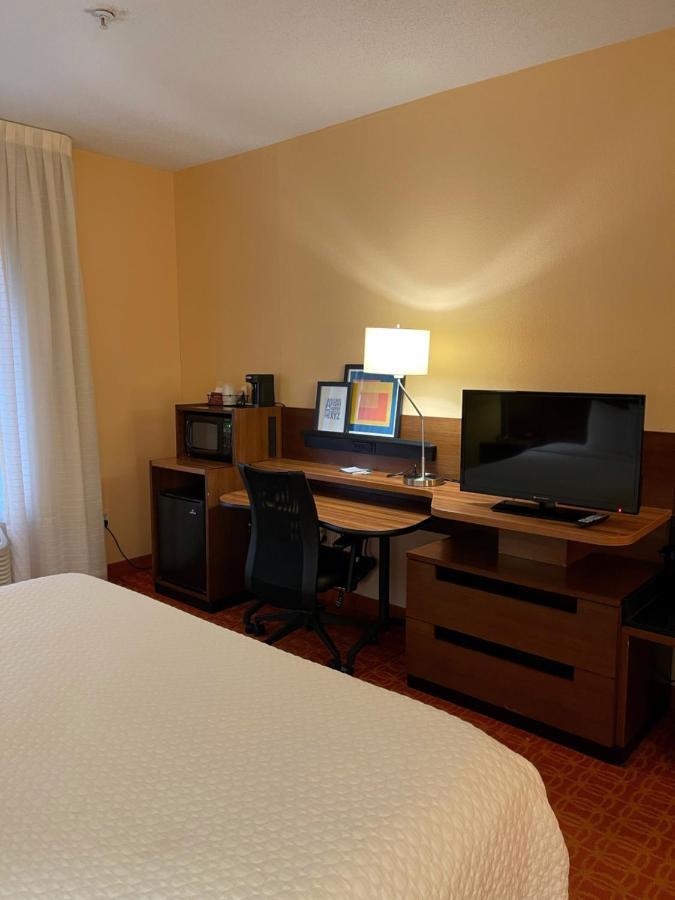 Baymont By Wyndham Chambersburg Hotel Kültér fotó