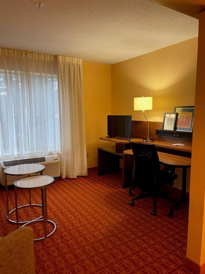 Baymont By Wyndham Chambersburg Hotel Kültér fotó