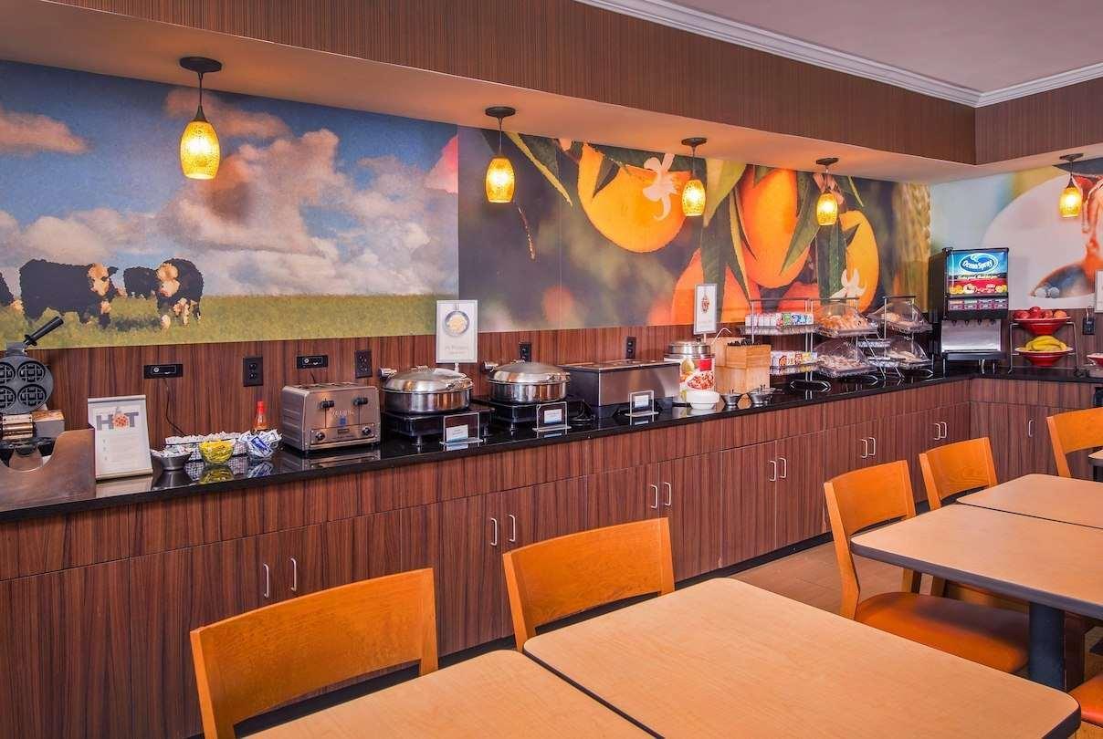 Baymont By Wyndham Chambersburg Hotel Kültér fotó