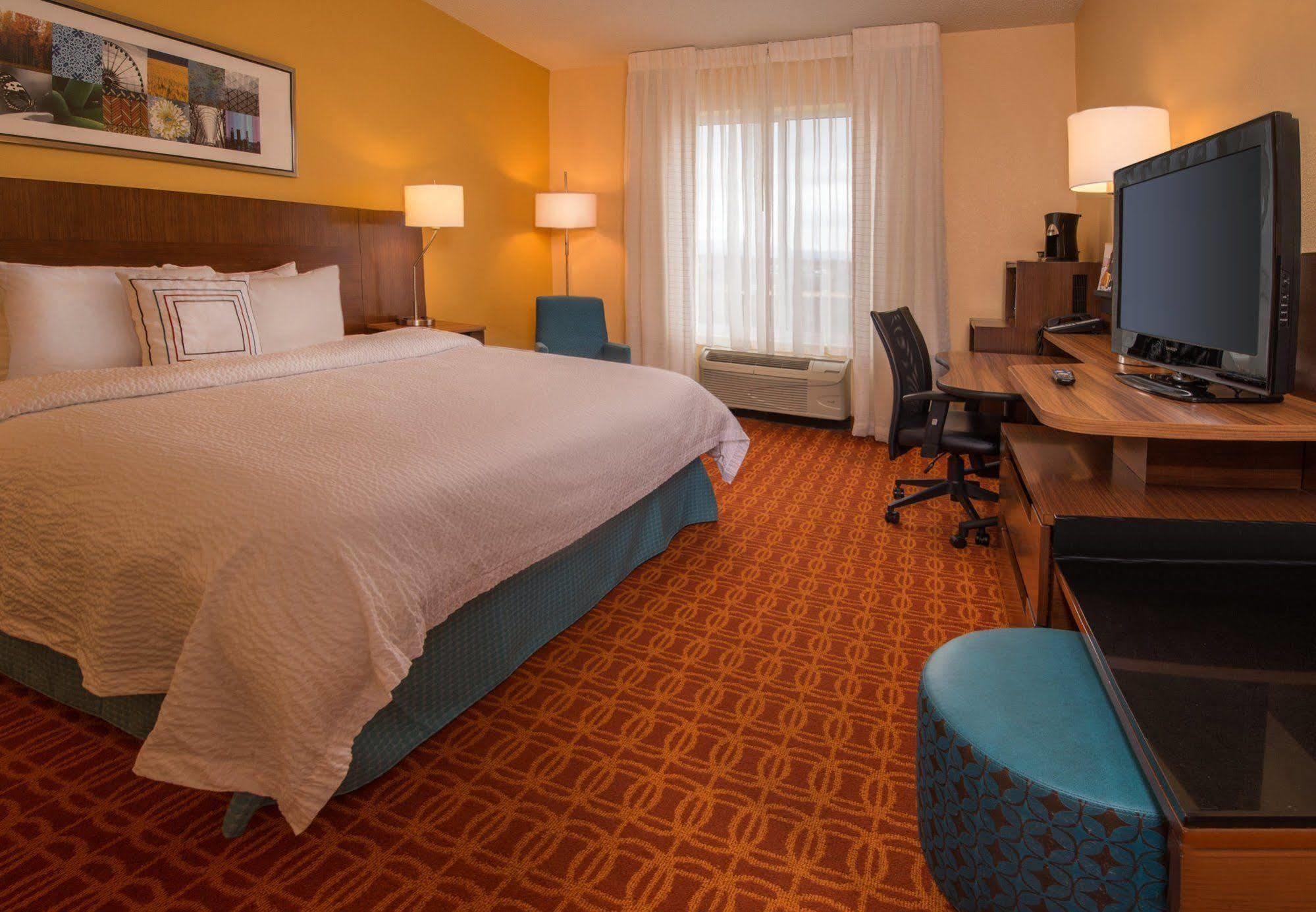 Baymont By Wyndham Chambersburg Hotel Kültér fotó