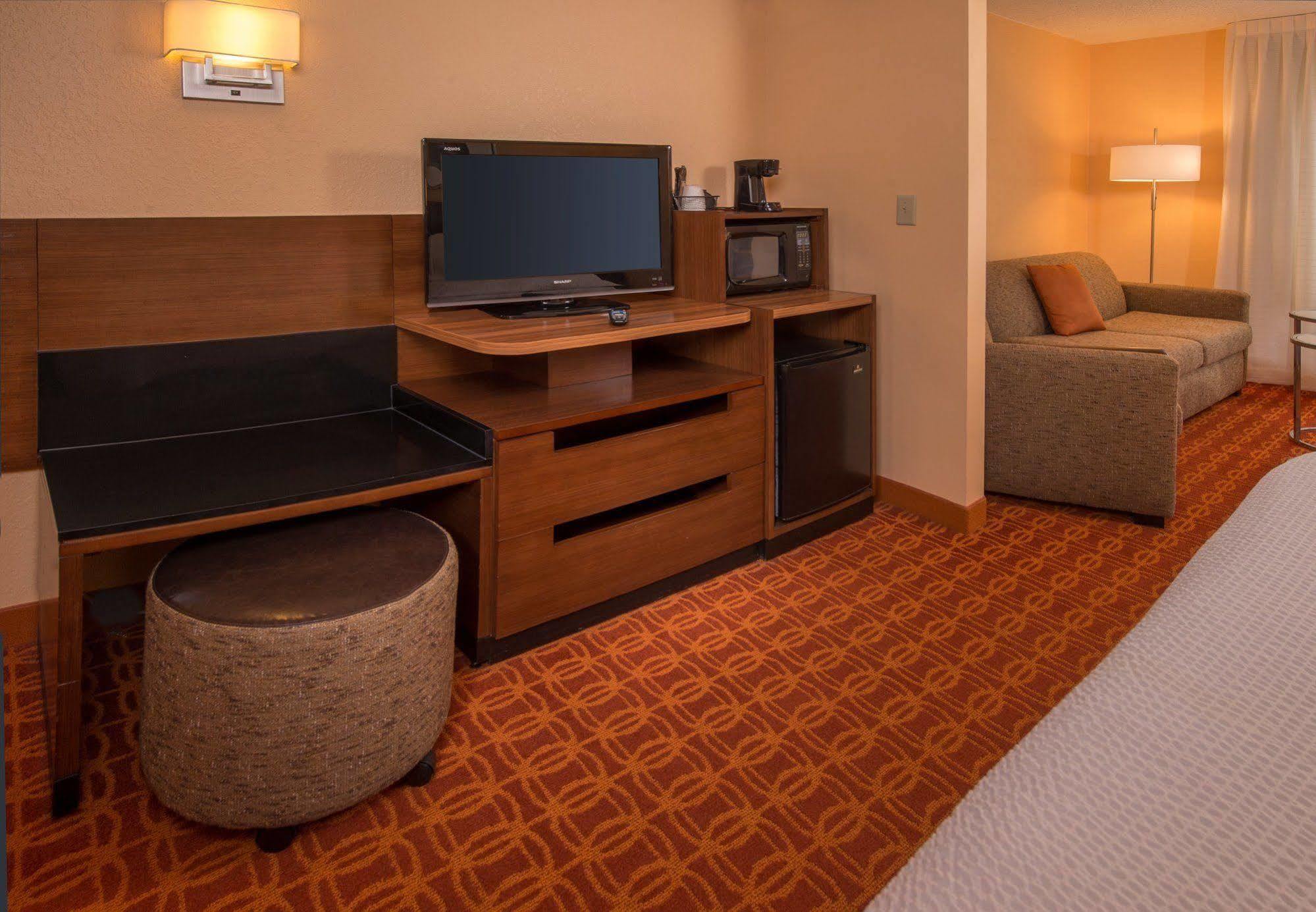 Baymont By Wyndham Chambersburg Hotel Kültér fotó