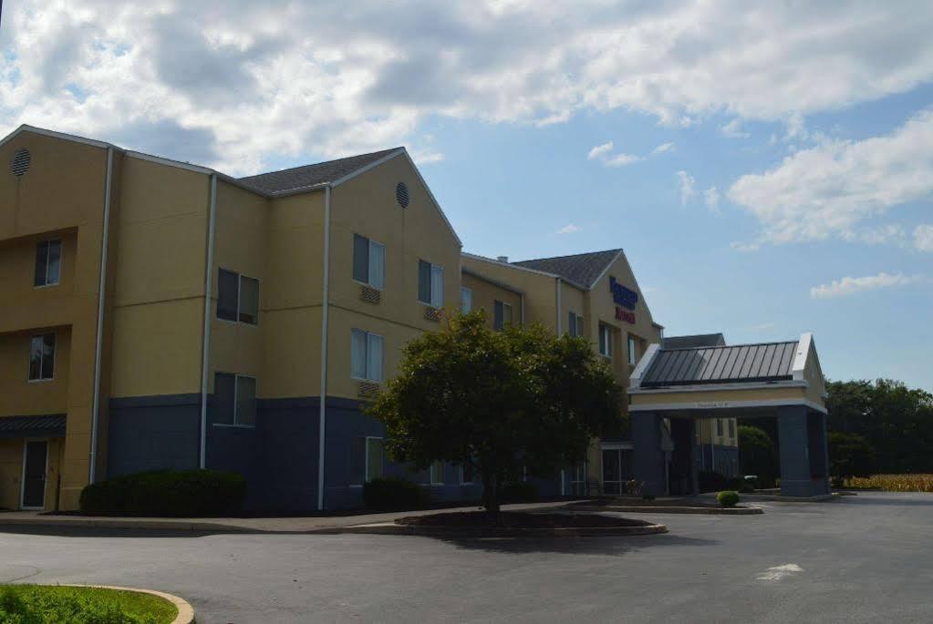 Baymont By Wyndham Chambersburg Hotel Kültér fotó